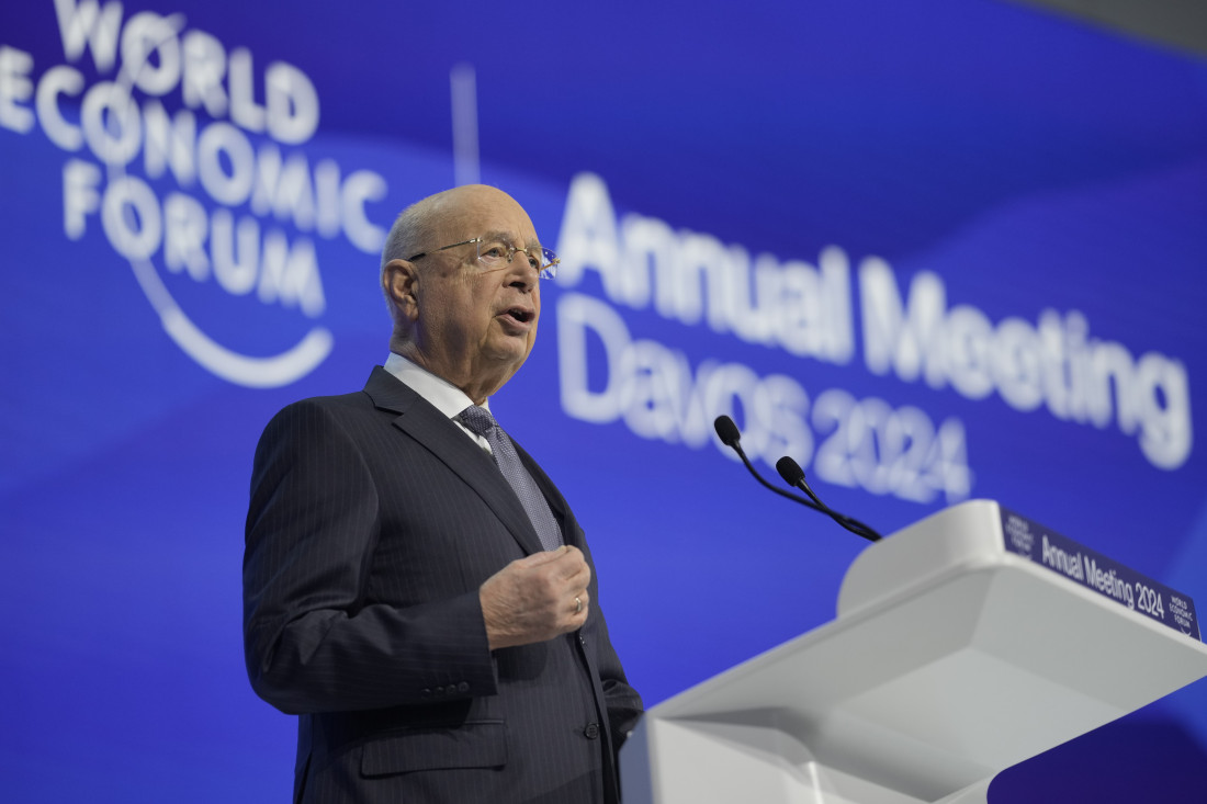 Švab podneo ostavku, WEF imenovao privremenog predsednika