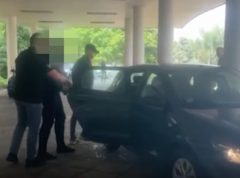 Uhapšeno troje zaposlenih u Agenciji za bezbednost saobraćaja zbog korupcije