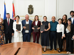 Ministarka Mesarović potpisala dva memoranduma sa “Minth holdings limited“, uložiće 950 miliona evra