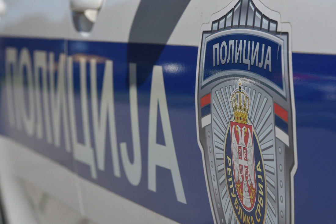 Policija u Beogradu uhapsila tinejdžere zbog krađe auta