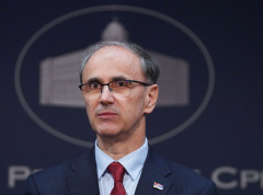 Podržavam poziv Vučića, dijalog neophodan radi smirivanja tenzija u društvu