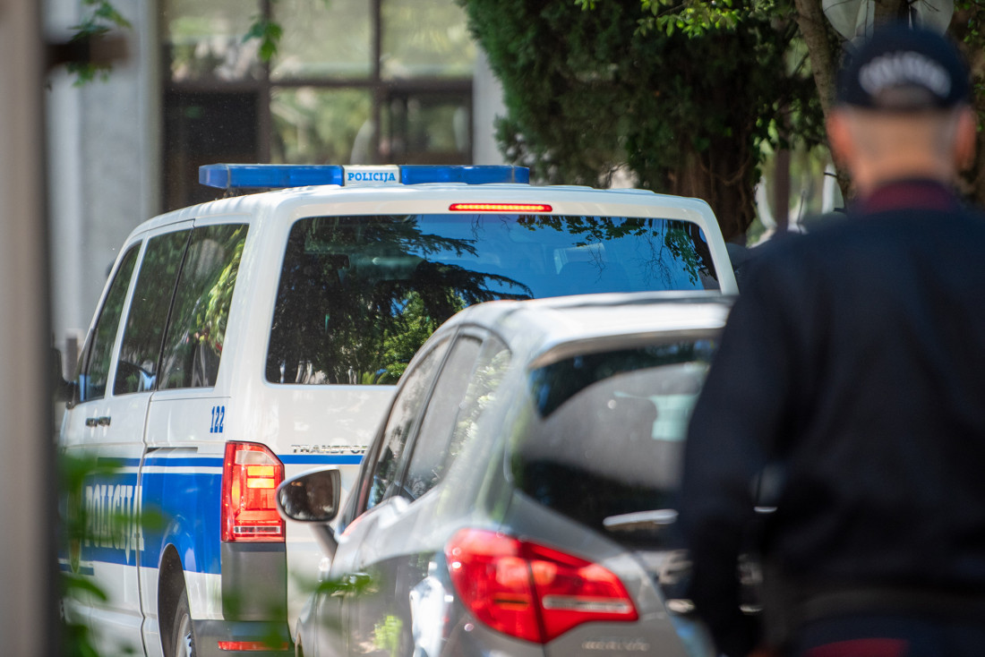 Radnici spasili zarobljenu bebu