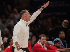 Košarkaši Toronta srpskog trenera Darka Rajakovića pobedili kao gosti Klivlend