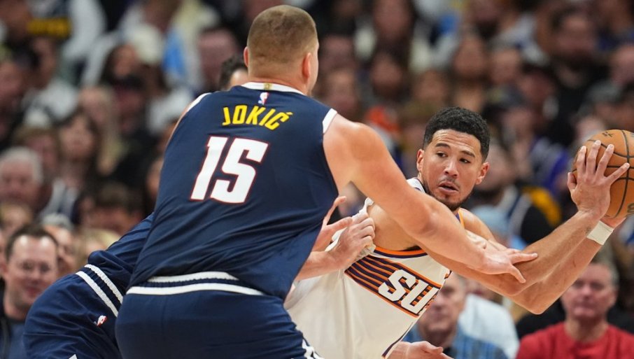 „JEDAN OD NAJGORIH DEFANZIVACA!“ Nekadašnji američki košarkaš „osuo paljbu“ po Nikoli Jokiću