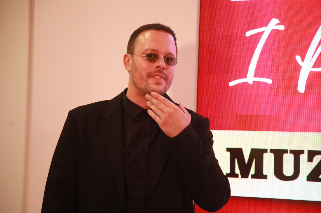 Igor Kojić uživa u Dubaiju sa novom devojkom!