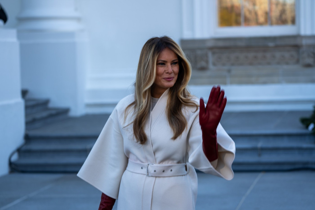 Manolo Blanik cipele sa printom Melanije Tramp