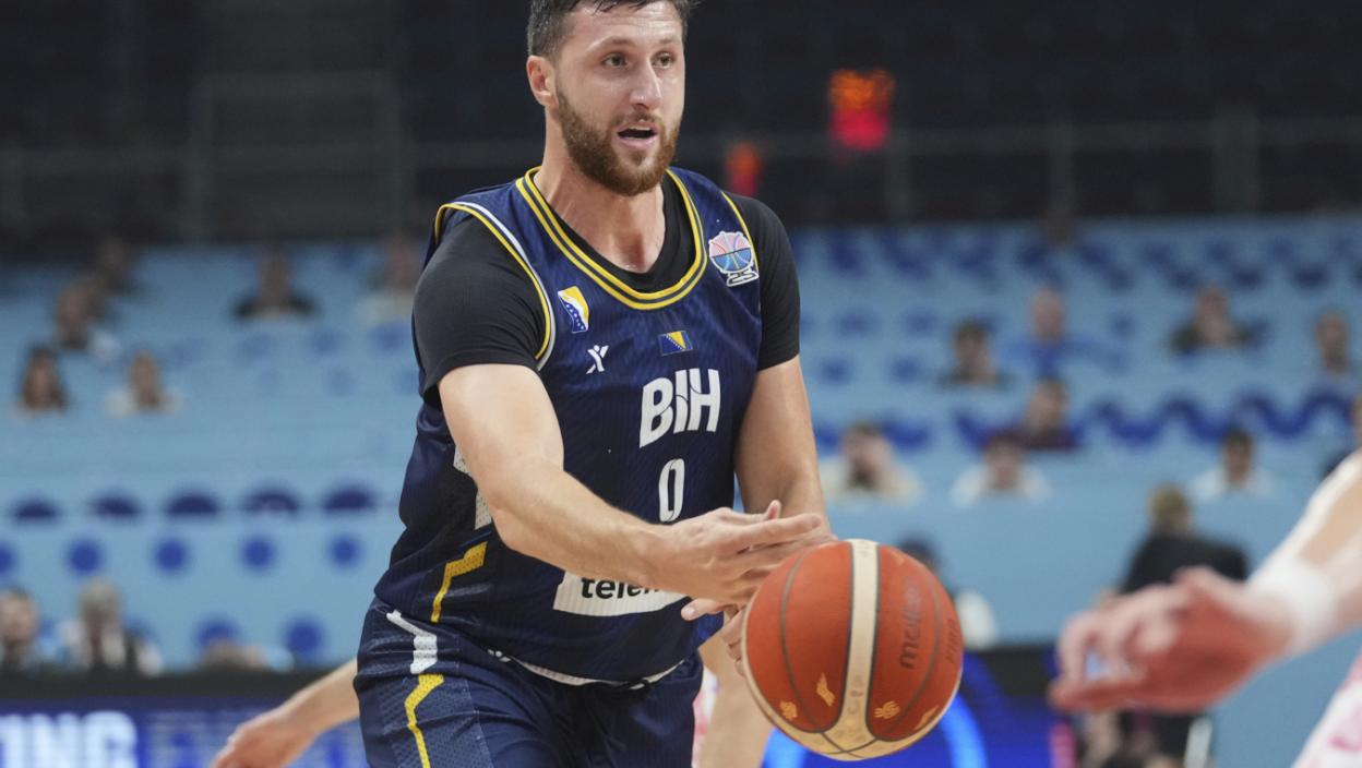 HAOS U SELEKCIJI BIH PRED SRBIJU: Nurkić odmah žestoko komentarisao