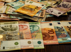 U Srbiji 64 odsto ljudi očekuje platu u opsegu od 730 do 1.330 evra