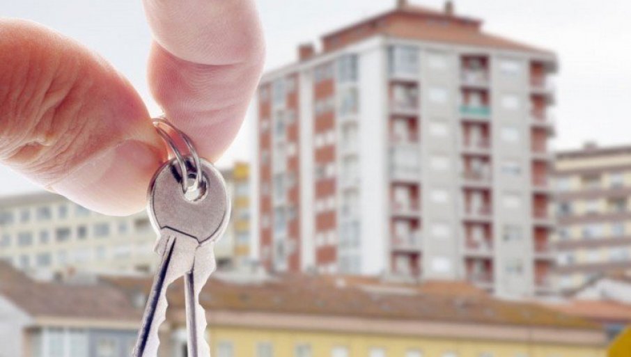 DANAS POČINJE LEGALIZACIJA PO NOVIM PRAVILIMA: Šta je potrebno od dokumenata i ko je oslobođen plaćanja