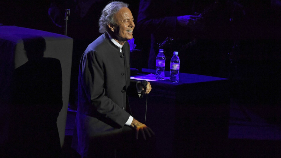 Hulijo Iglesijas oslobođen tužbe za seksualni napad