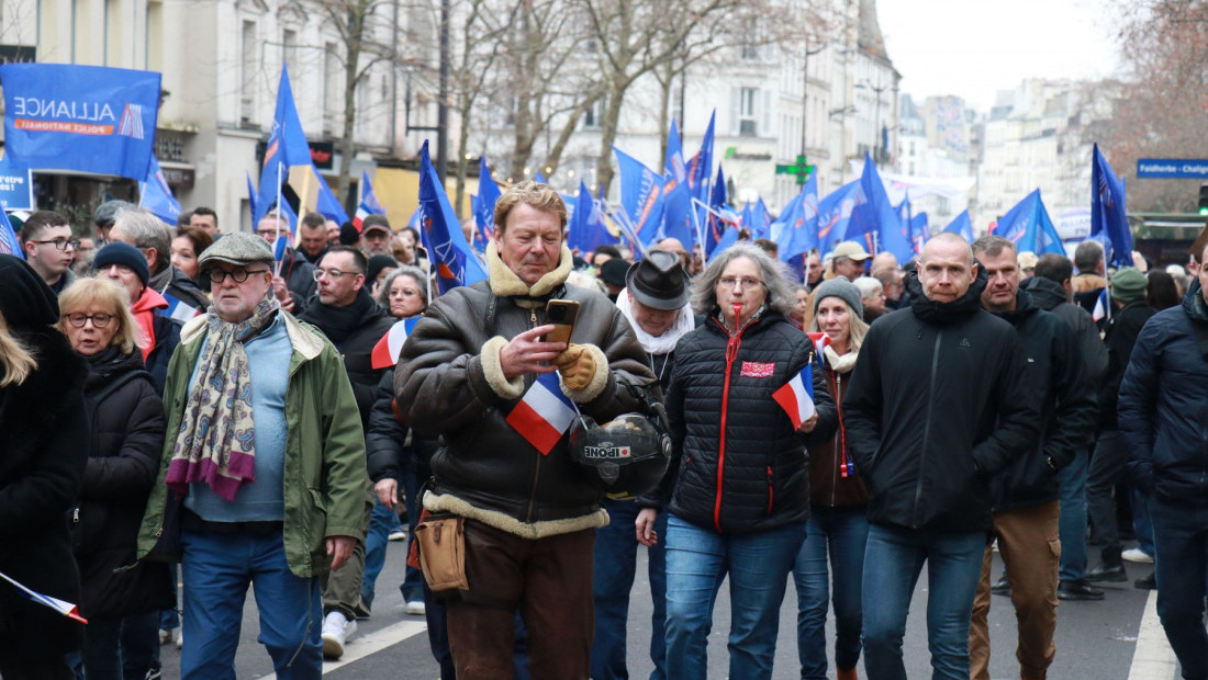 Hiljade građana izašle u podršku francuskoj policiji