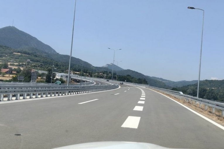 AUTO-PUT ŠABAC-RUMA NOSIĆE IME PO OVOM ČUVENOM POLITIČARU! Već postavljene table! (FOTO)