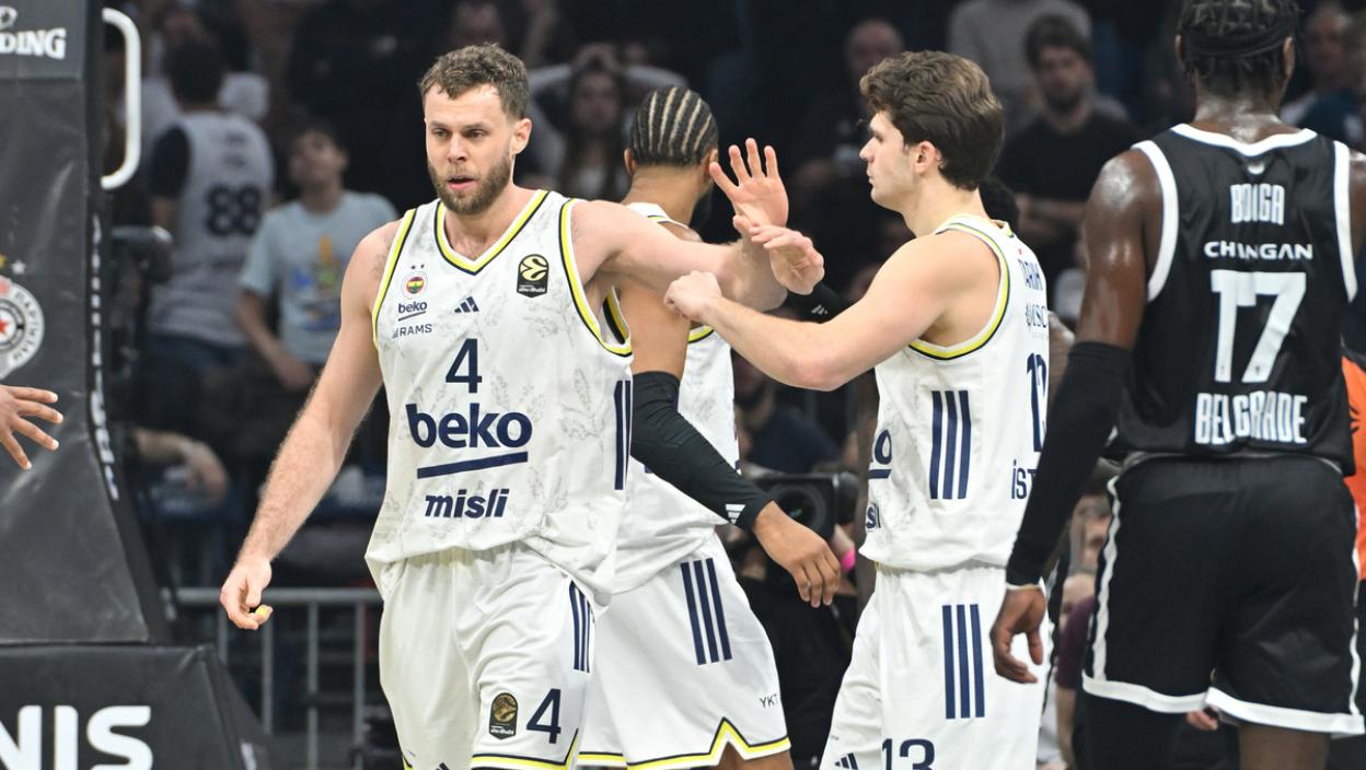 Fenerbahče ubedljiv protiv Efesa