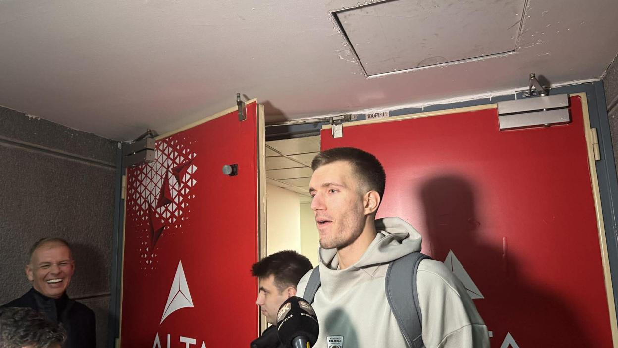 Petrušev posle poraza od Zvezde o povredi: „Eskaliralo je…“