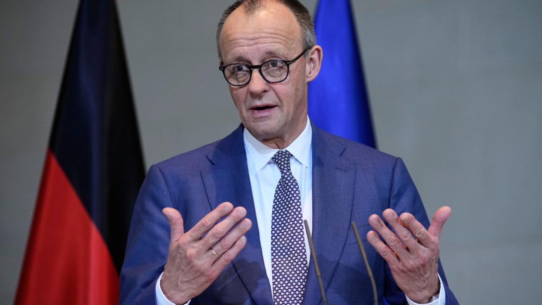 EU mora da deluje aktivno, poručuje Fridrih Merc