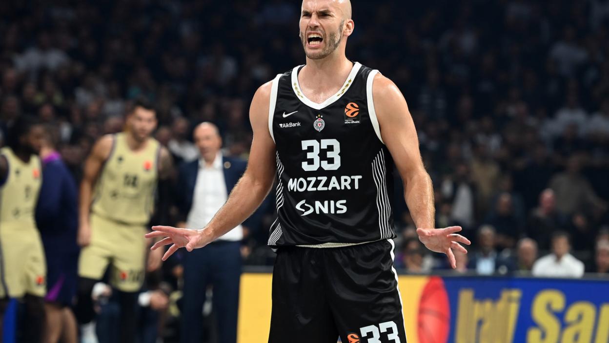 "On je deo istorije"