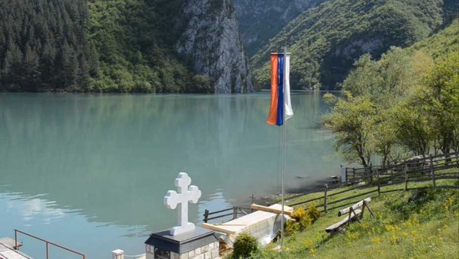 Parastos u Starom Brodu za 6.000 stradalih Srba