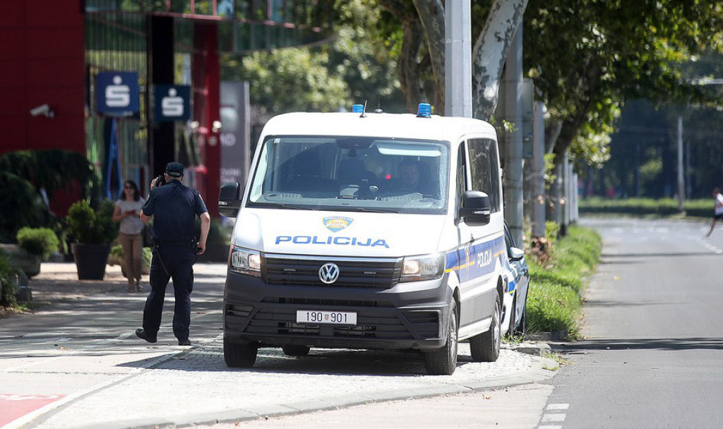 Sukobi i privođenje u centru Zagreba
