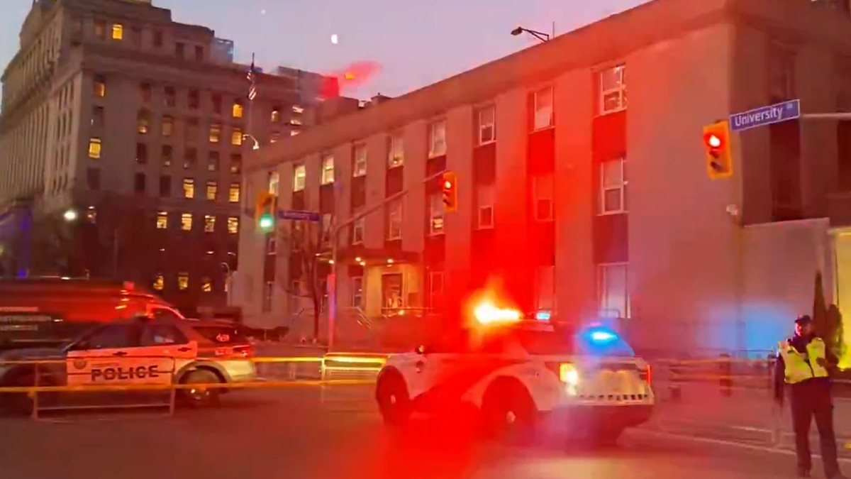 Drama u Kanadi: Ispaljeno nekoliko hitaca na zgradu američkog konzulata (video)