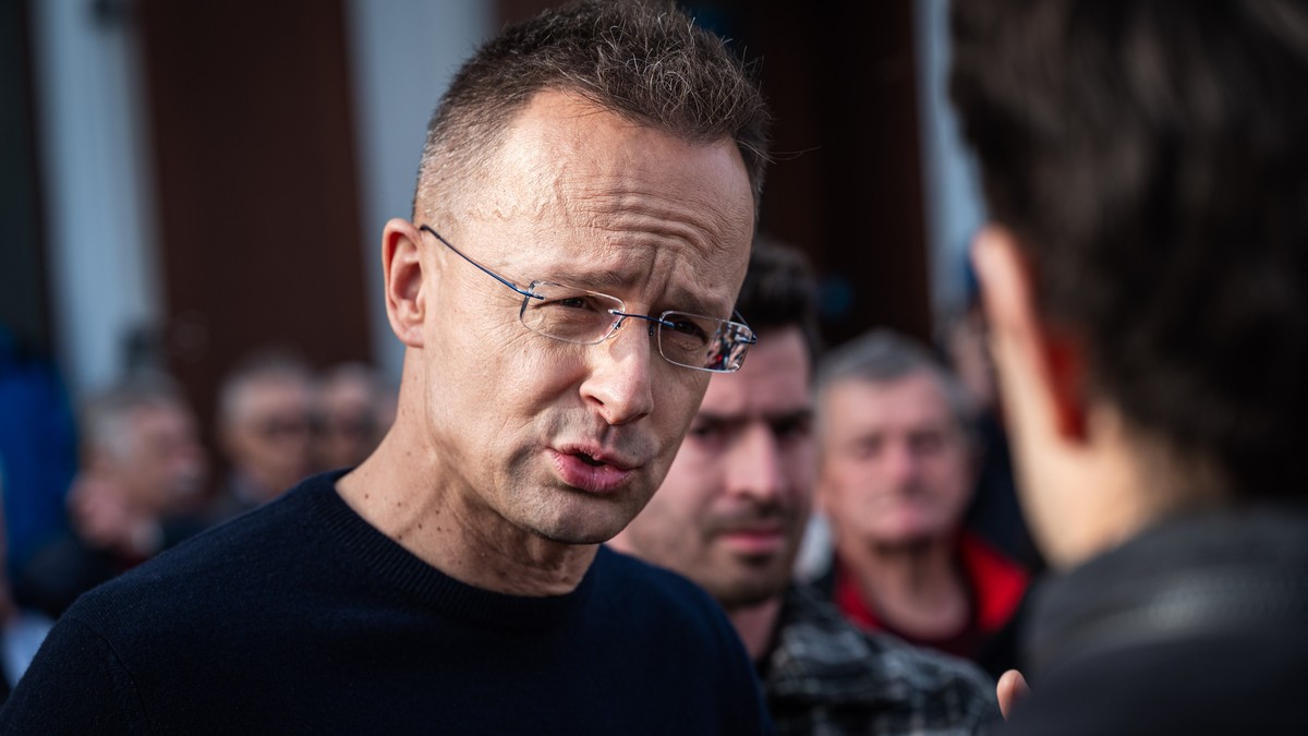 Oglasio se Peter Sijarto o eksplozivu u Kanjiži: Srbi sprečili teroristički napad