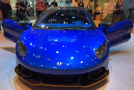 Denza Z stiže sa skoro 1.000 KS i cilja Porsche 911