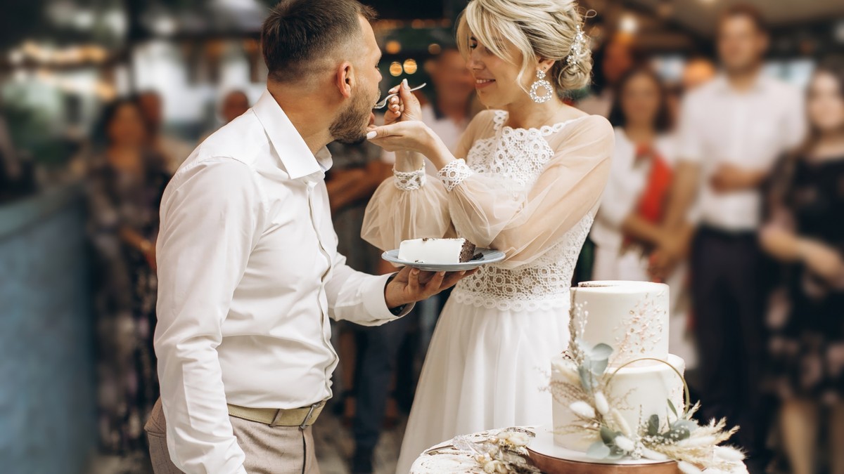 Upravo na Blic TV: Koliko košta svadba, a koliko odlazak na svadbu